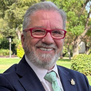 Dra. Julián López Álvaro